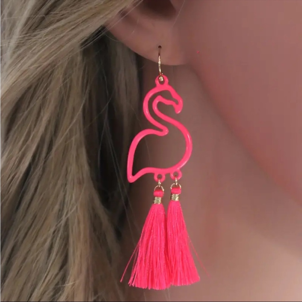 NWT Hot pink flamingo 🦩 tassel drop earrings 18k gold plated new with tags